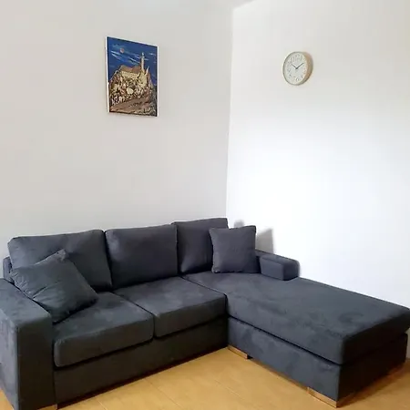 One Bedroom At 400 M Away From The With Enclosed Garden And Wifi شكودر