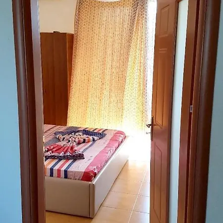 شقة One Bedroom At 400 M Away From The With Enclosed Garden And Wifi
